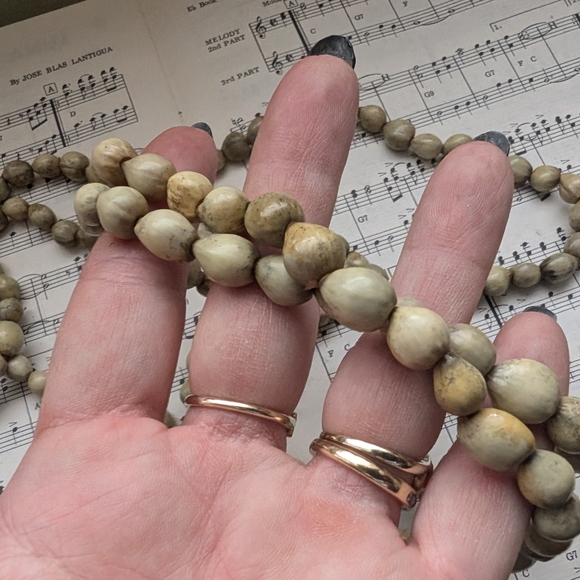 Vintage Beaded Seed Necklace - Picture 6 of 7
